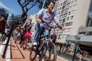 'A bicicleta dialoga com o imaginário de apropriação do espaço público'