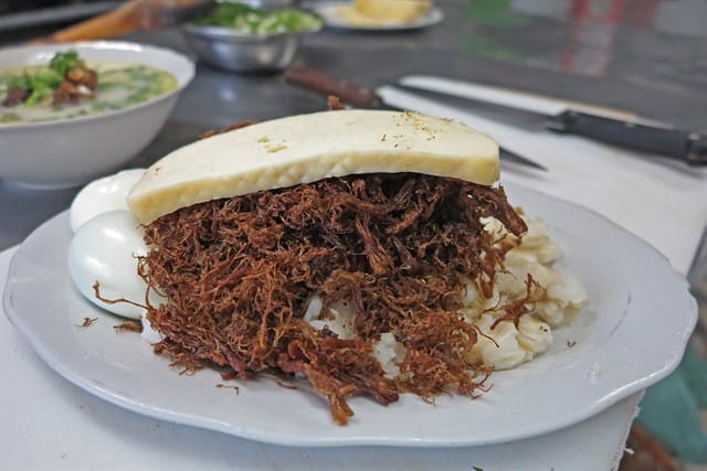 Charquekan, prato com carne seca desfiada milho e batata. Foto: Marcia Minillo.