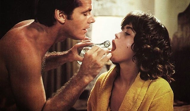 Jack Nicholson e Maria Schneider em cena de ‘O Passageiro: Profissão Repórter‘ (1975).