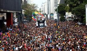 A 21ª Parada do Orgulho LGBT de São Paulo neste domingo Foto: Cesar Itiberê / FotosPúblicas.