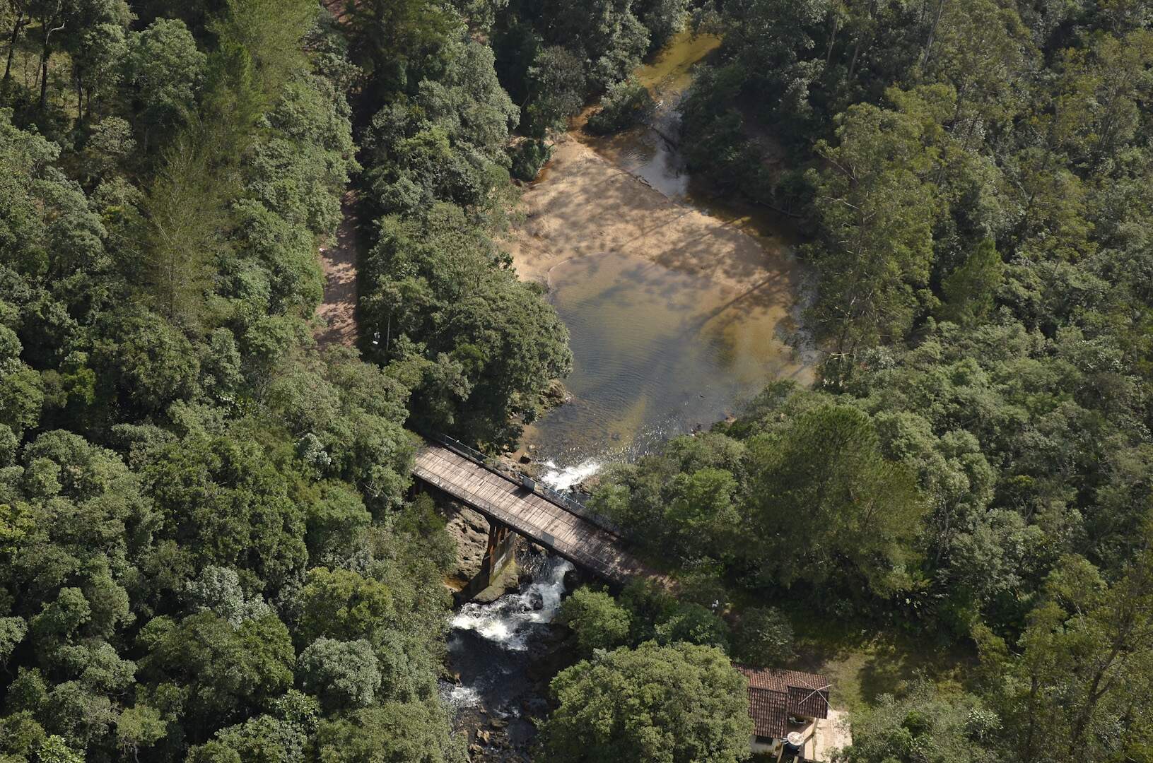 Cachoeira Marsilac. Foto José Cordeiro / SPTuris.