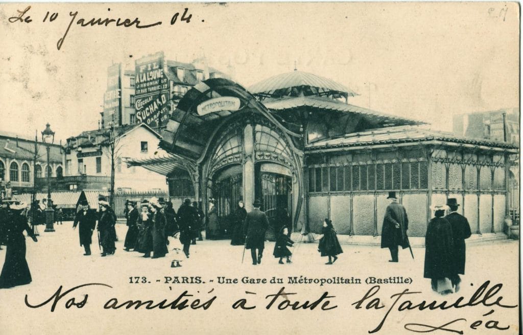 Place du Bastille (Carte postale ancienne éditée par les Magasins Réunis). © Claude_Villetaneuse (1908).