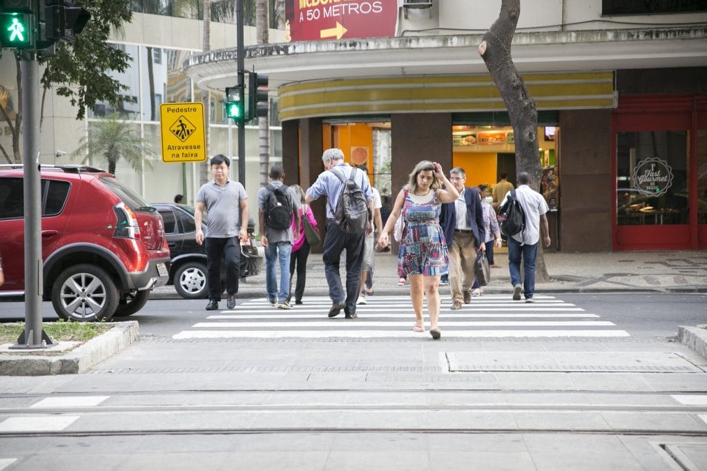 Cidades caminháveis se tornam mais acessíveis economicamente. Foto: Mariana Gil / WRI Brasil Cidades Sustentáveis.