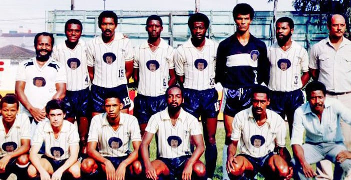 Jogadores do Negritude Futebol Clube em 1986 / Crédito: Acervo pessoal do time. Image Cortesia de Portal Aprendiz