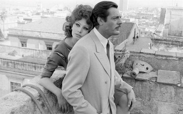 Sophia Loren e Marcello Mastroianni em cena de 'Matrimônio a Italiana', 1964. Foto: Divulgação.