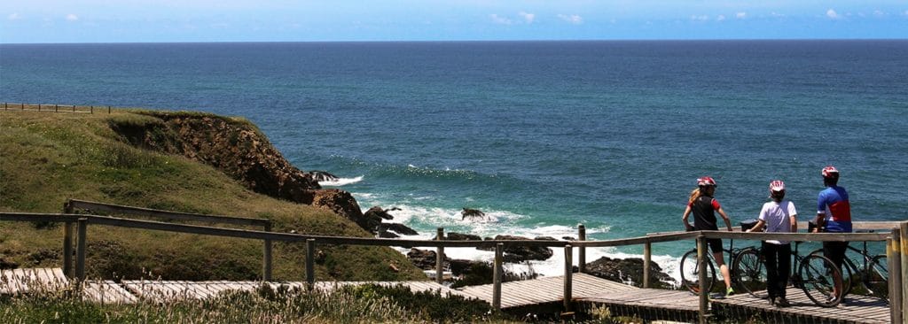 Ciclovia da costa atlântica portuguesa onde se tem a oportunidade de desfrutar das praias da costa oeste. Foto: AZ2 Portugal.