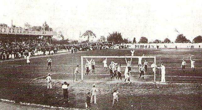 Jogo de 1905 do Club Athletico Paulistano que foi fundado em dezembro de 1900. Foto: São Paulo Antiga.