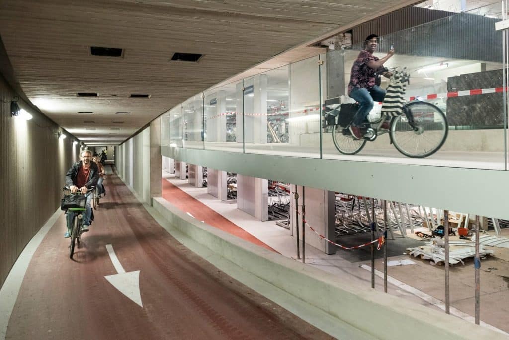 A Prefeitura de Utrecht já abriu um estacionamento para 12.500 bicicletas. Foto: Reuters.