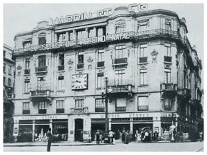 Mappin Stores, prédio da famosa loja que ficava na Praça do Patriarca na década de 1920. Foto: Pinterest.