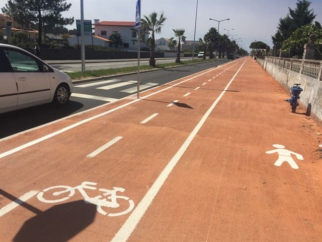 A cidade de Ovar, na região de Aveiro, já está dotada de pistas exclusivas para o tráfego de bicicletas. Foto: Marcos Freire.