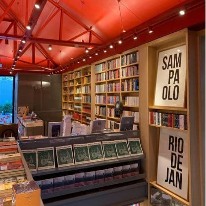 A livraria da Travessa é dividida em dois andares. Foto: Divulgação.