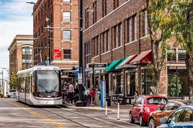 Quanto mais detalhes os planejadores urbanos têm sobre o que está acontecendo nas ruas, mais perguntas que eles podem responder. Foto: Jim Maurer / Flickr.