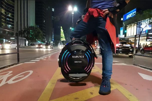 Em São Paulo bicicletas e scooters elétricas, patinetes e monociclos mostram que a micromobilidade veio para ficar. Foto: Pró Coletivo.