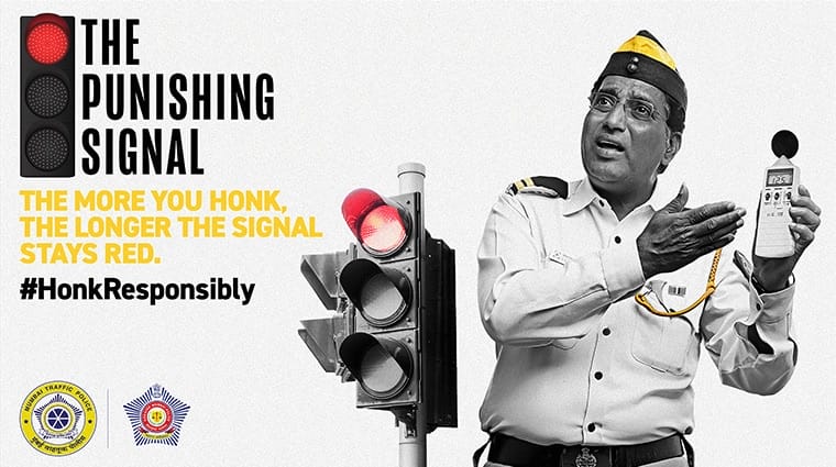 A campanha Punishing Signal (“Semáforo que Pune”) foi criada pela FCB Interface. Foto: Divulgação.
