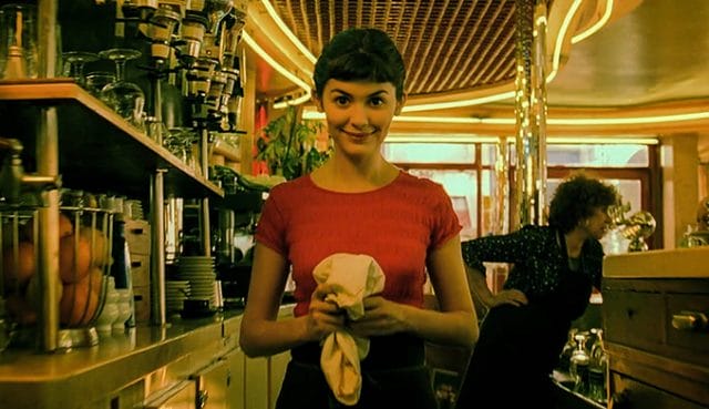 Em "O Fabuloso Destino de Amélie Poulain", Amélie é uma jovem do interior que se muda para Paris e logo começa a trabalhar em um café. Foto: Divulgação.
