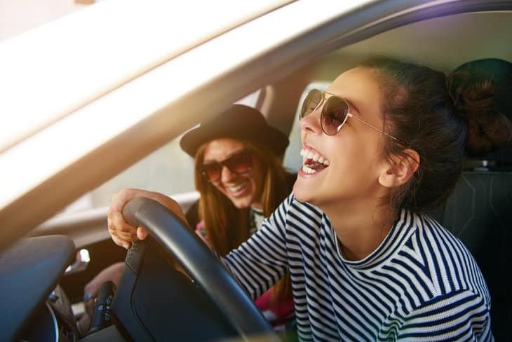 Cerca de 56% dos jovens GenZ só veem o carro como um meio de ir e vir. Foto: Getty Images.