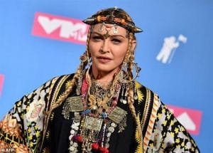 Madonna está entre as 200 celebridades que assinaram a carta aberta pedindo aos líderes mundiais que usem a crise do coronavírus para mudar a maneira como vivemos. Foto: AFP.