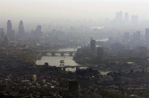 Os carros a diesel estão entre as piores fontes de poluição atmosférica urbana. Foto: Getty Images.