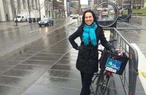 A prefeita Valérie Plante promete melhorias no ciclismo da cidade. Foto: Elysha Enos / CBC.
